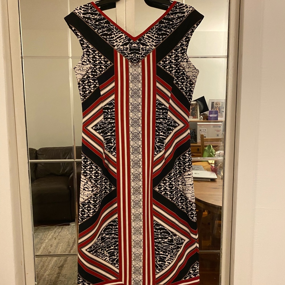 Maggy London Size 8 Dress